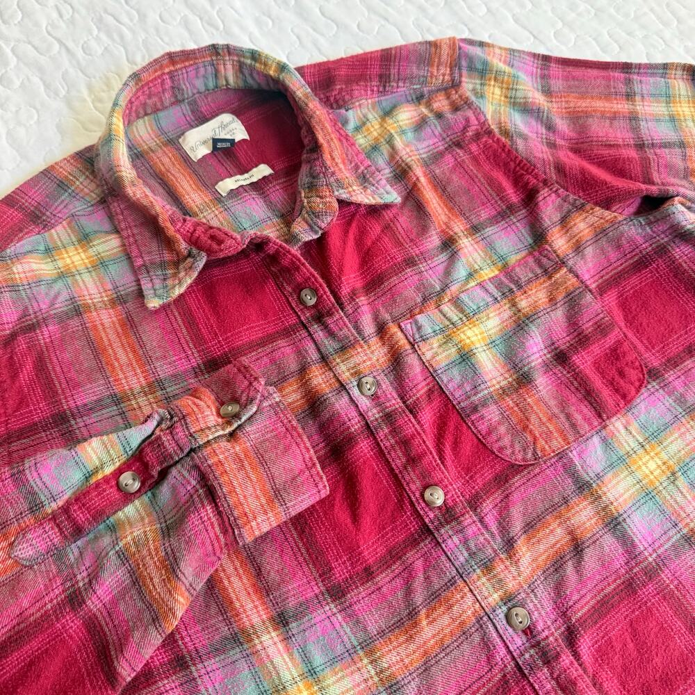 UNIVERSAL THREAD WOMEN SIZE MEDIUM RELAXED L/S FLANNEL BUTTON DOWN SHIRT WESTERN